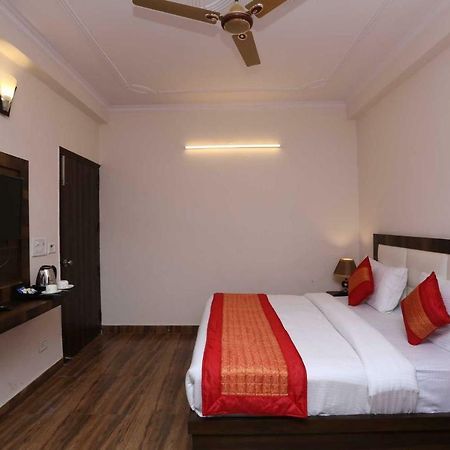 Hotel Sanca International New Delhi Eksteriør billede