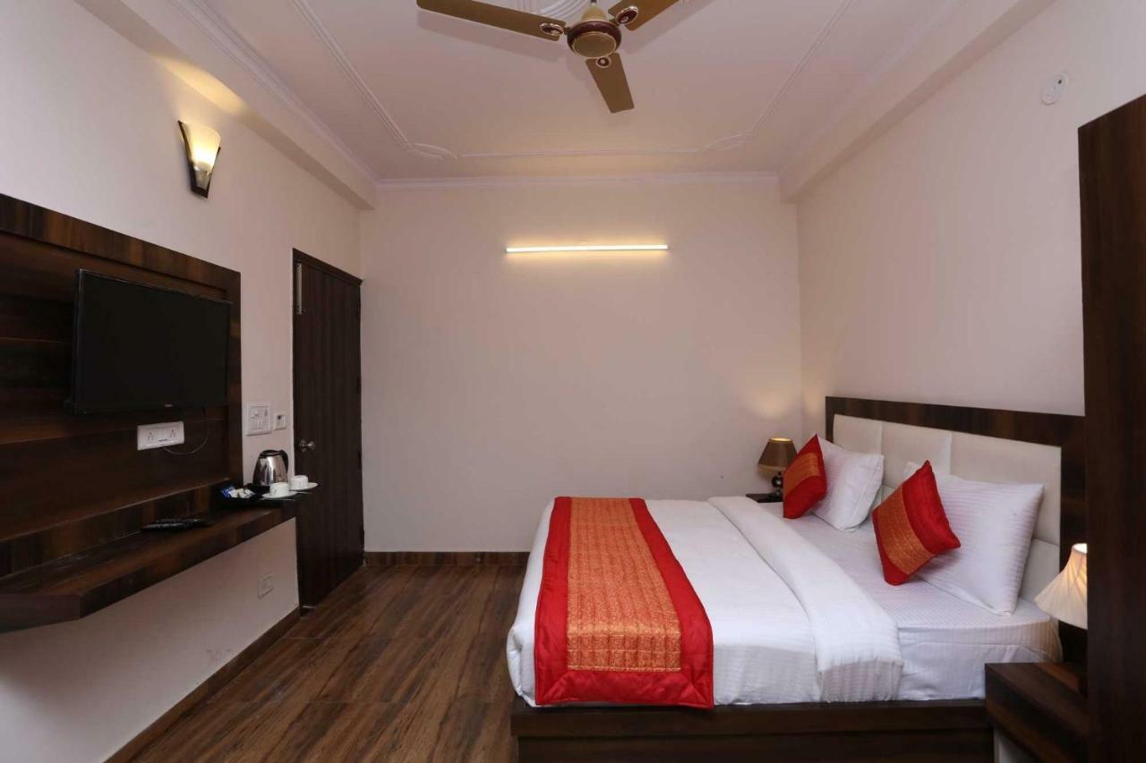 Hotel Sanca International New Delhi Eksteriør billede